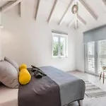 Luxurious Bright With Pool
